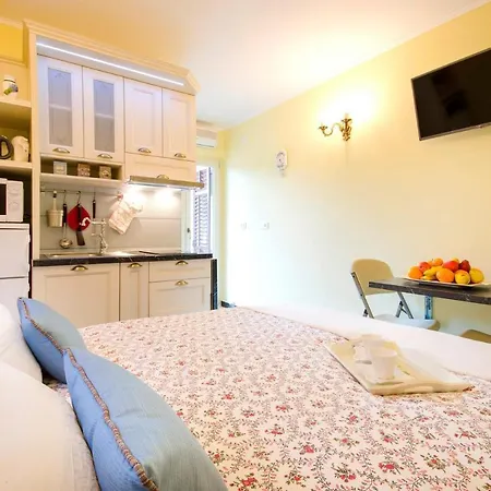 Apartment Studio Centener Rustico Blue Rovinj
